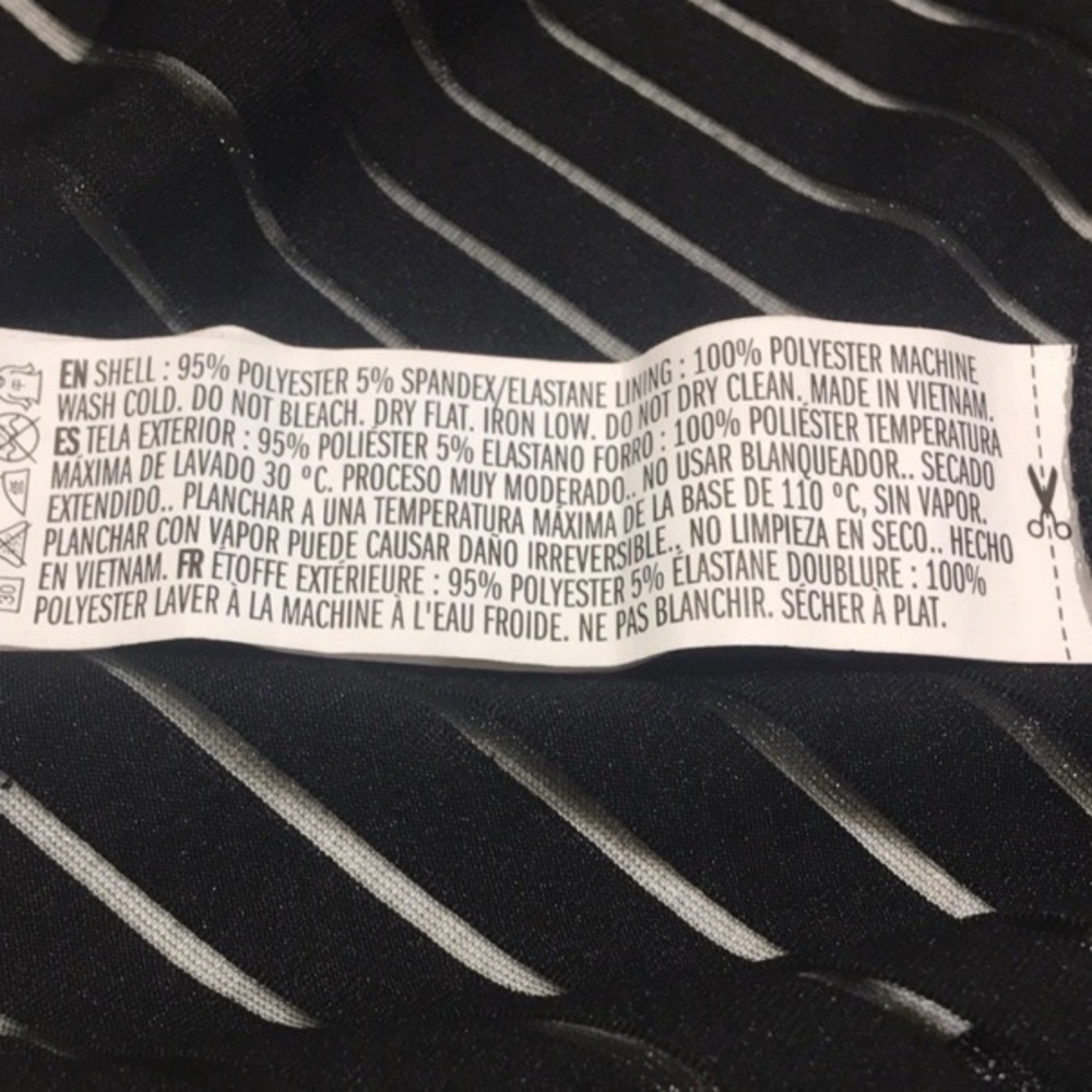 Forever 21 black dress check measurements on photos - Picture 8 of 11